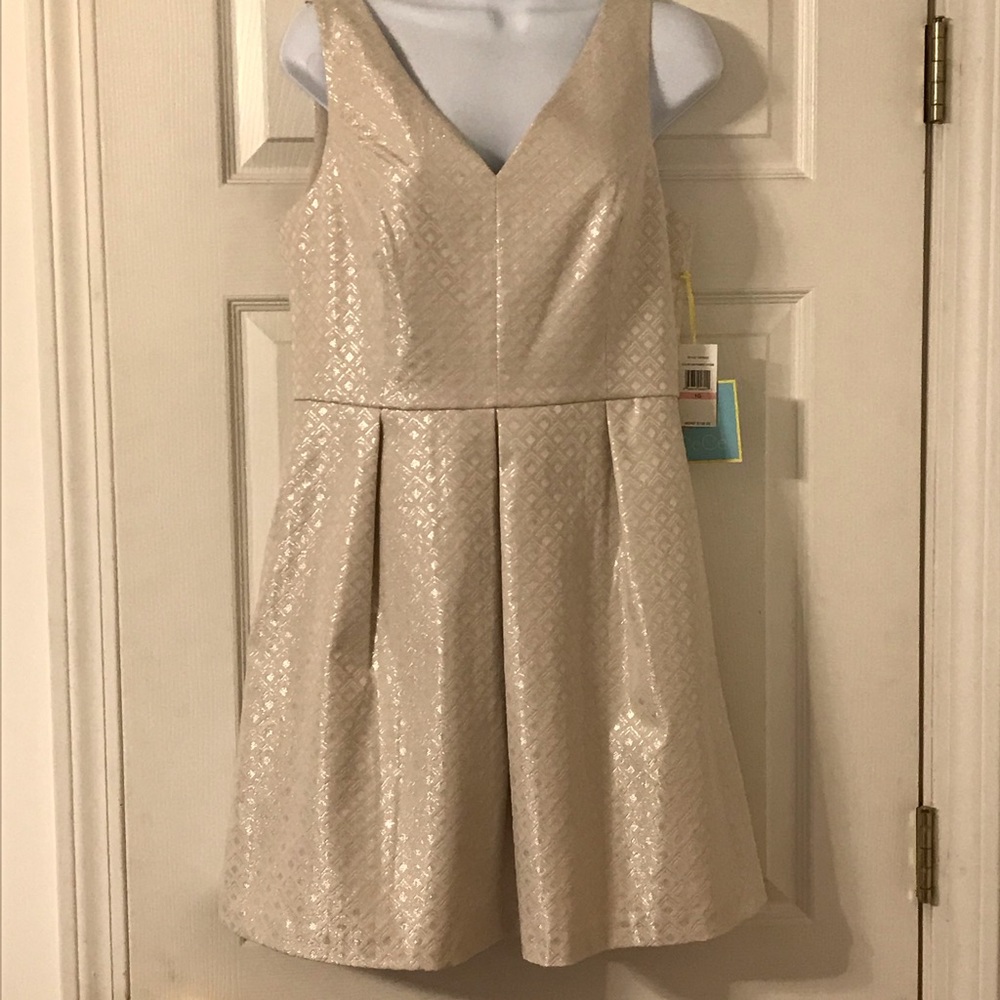 CeCe sleeveless pleated dress